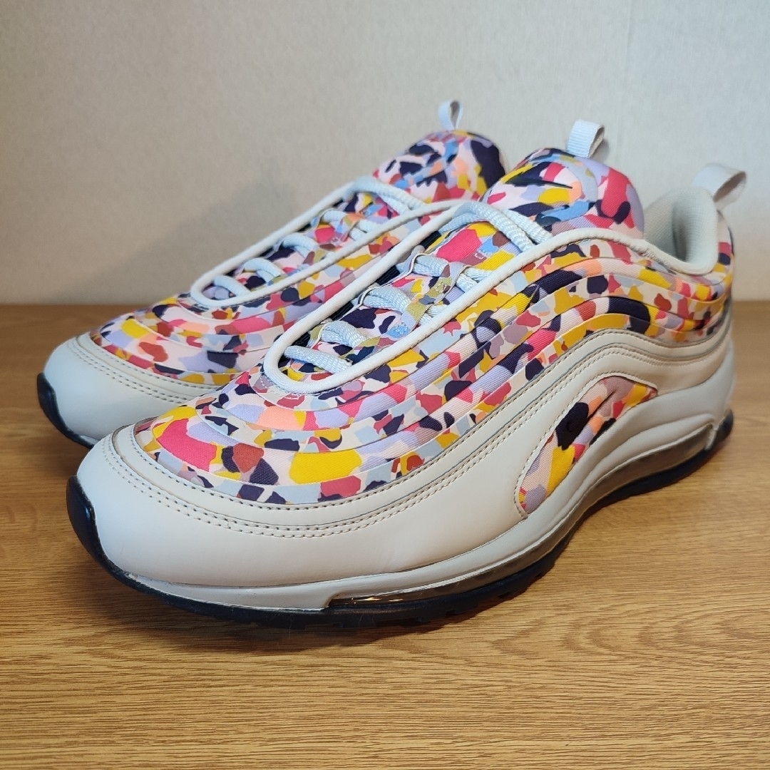 NIKE(ナイキ)の美品 特別モデル NIKE AIR MAX 97 UL W28 メンズの靴/シューズ(スニーカー)の商品写真