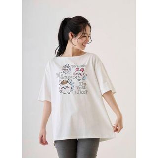 チイカワ(ちいかわ)のちいかわ　ボートネックTシャツ　モモンガ大好き(Tシャツ(半袖/袖なし))