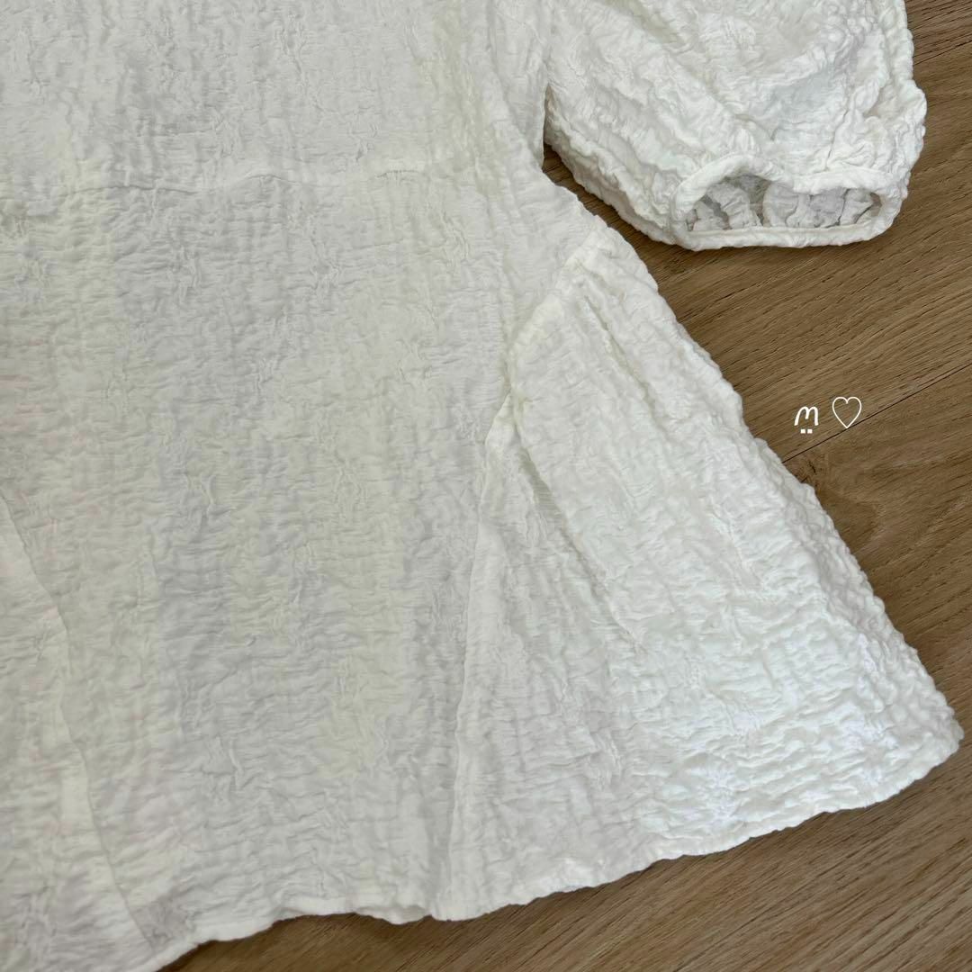 OHGAオオガ　POWANブラウス　Fフリー　ホワイト　半袖トップス　ポワン袖 レディースのトップス(シャツ/ブラウス(半袖/袖なし))の商品写真