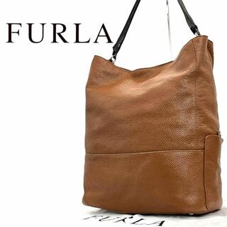 フルラ(Furla)の美品✨ フルラ　FURLA ワンショルダーバッグ　肩掛け　A4可　シボ革 茶(ショルダーバッグ)