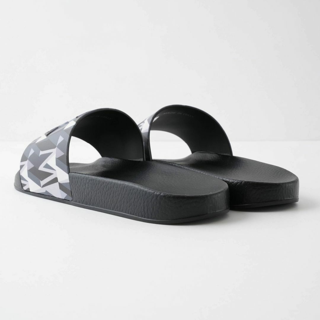 MONCLER(モンクレール)の新品 MONCLER BASILE サンダル 日本未発売 41 メンズの靴/シューズ(サンダル)の商品写真