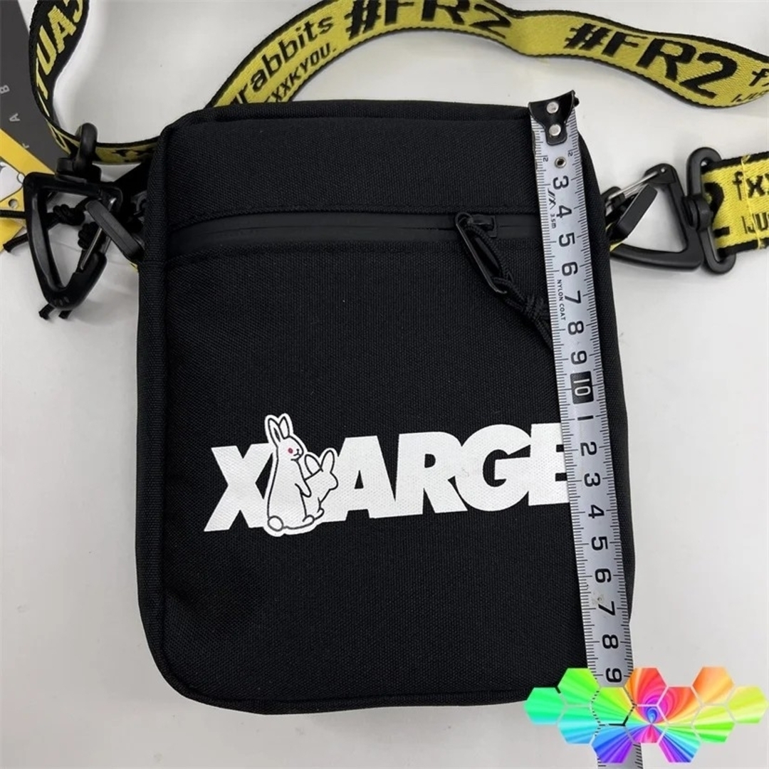 限定セール　新品未使用 FR2 ショルダーバッグ  XLARGE ブラック　黒 レディースのバッグ(ショルダーバッグ)の商品写真