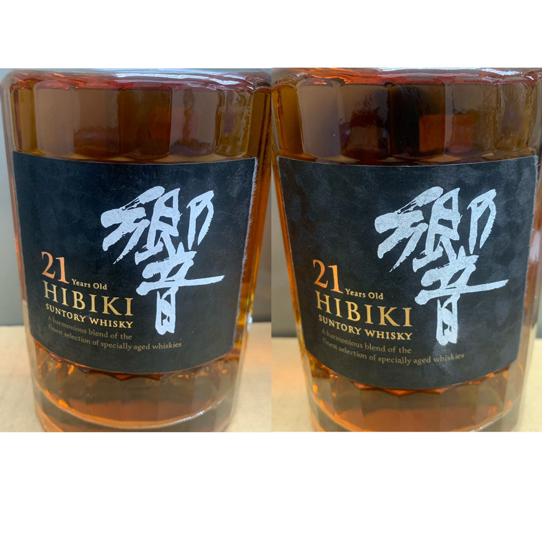 サントリー(サントリー)の2本　サントリー 響21年 HIBIKI 700ml 43％ 未開詮 古酒 食品/飲料/酒の酒(ウイスキー)の商品写真