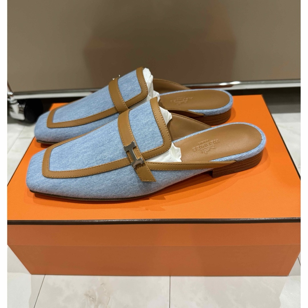 HERMES - エルメス デニム未使用 ミュール スリッパサンダル の HERMES - エルメス デニム未使用 ミュール スリッパサンダル の