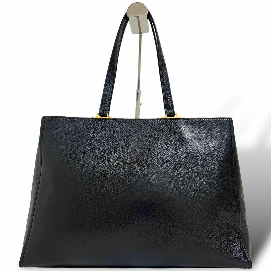 Furla(フルラ)の美品　フルラ　トートバッグ　 ベルヴェデーレ　黒　ロゴ金具　ブラック　肩かけ レディースのバッグ(トートバッグ)の商品写真