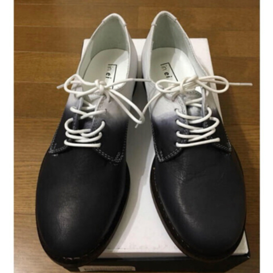 No. 21(ナンバートゥエンティワン)の最終お値下げ❕No21 本革　黒白 レディースの靴/シューズ(ローファー/革靴)の商品写真
