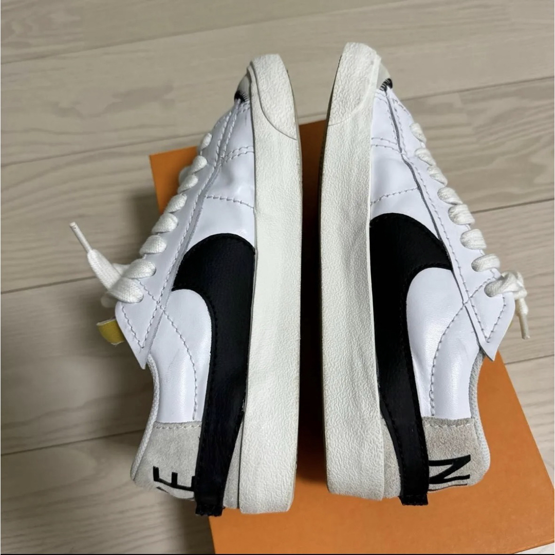 NIKE(ナイキ)の【NIKE】DQ1470-101 W BLAZER LOW '77 JUMBO メンズの靴/シューズ(スニーカー)の商品写真