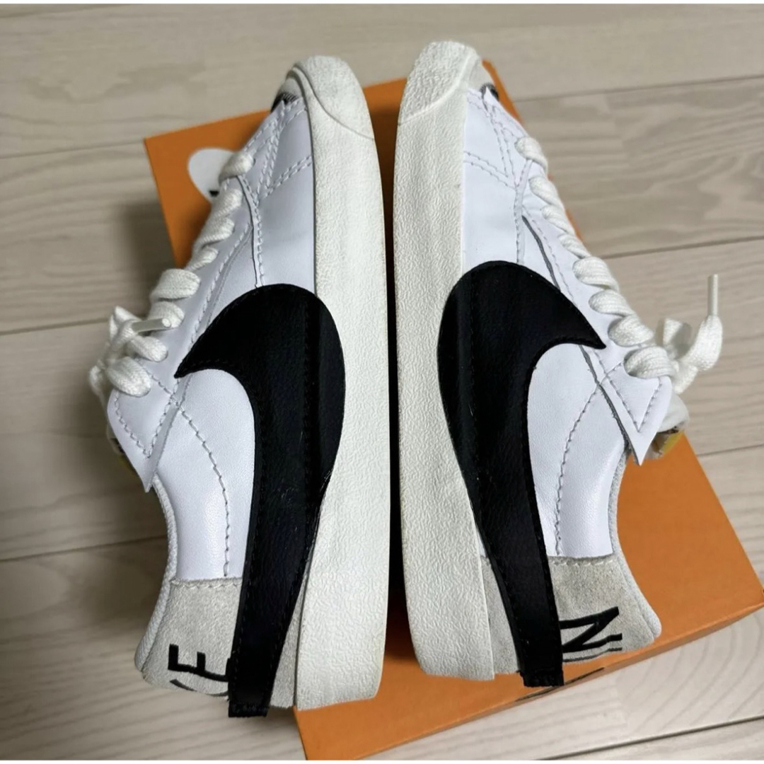 NIKE(ナイキ)の【NIKE】DQ1470-101 W BLAZER LOW '77 JUMBO メンズの靴/シューズ(スニーカー)の商品写真