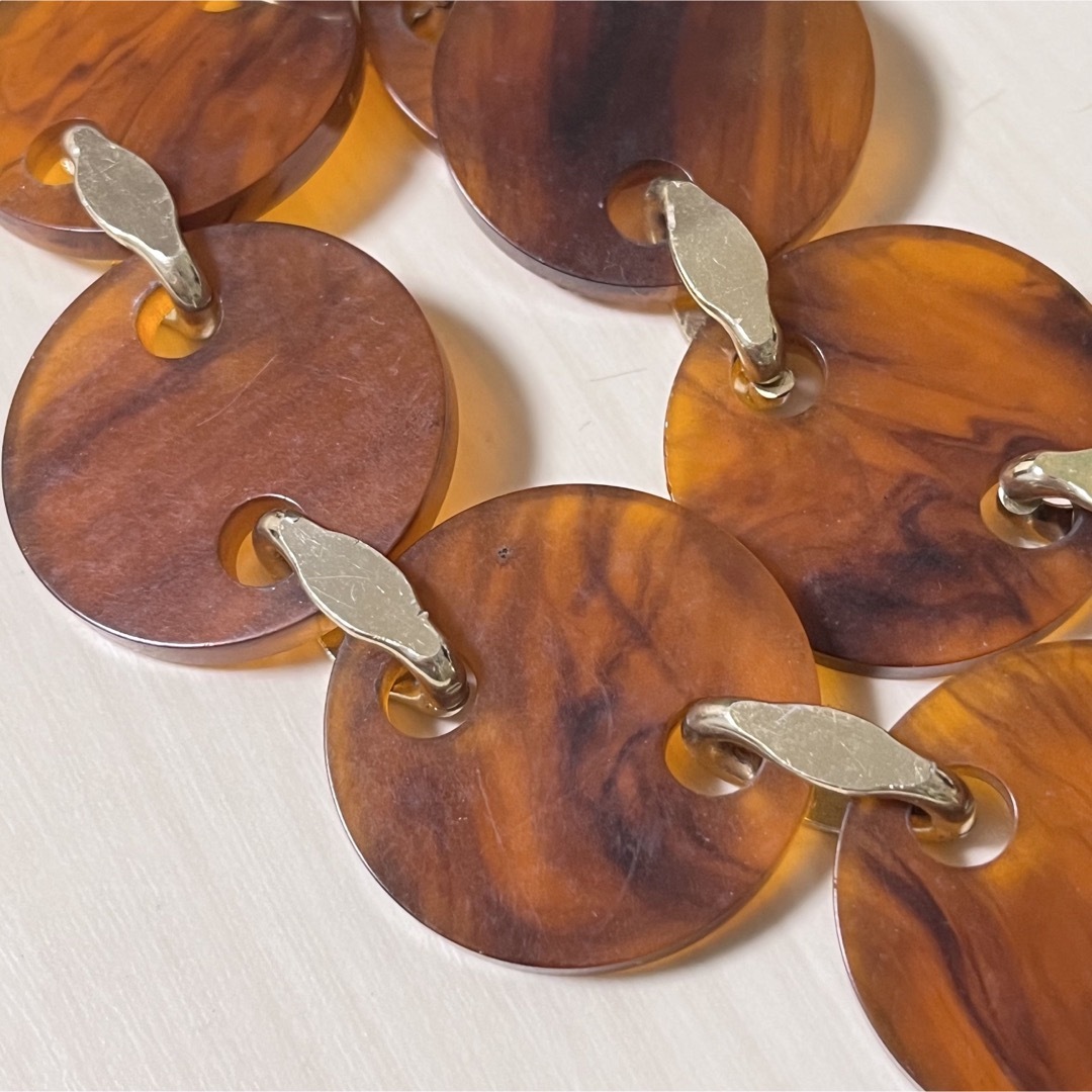 丸い透明なパーツのネックレス　ブラウン　金色 レディースのアクセサリー(ネックレス)の商品写真