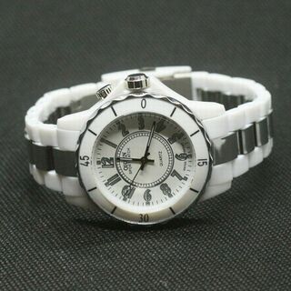  ◆◇◆ SALE ◆◇◆ 新品 超軽量 デザイン 腕時計 白ホワイト 男女共用(腕時計(アナログ))
