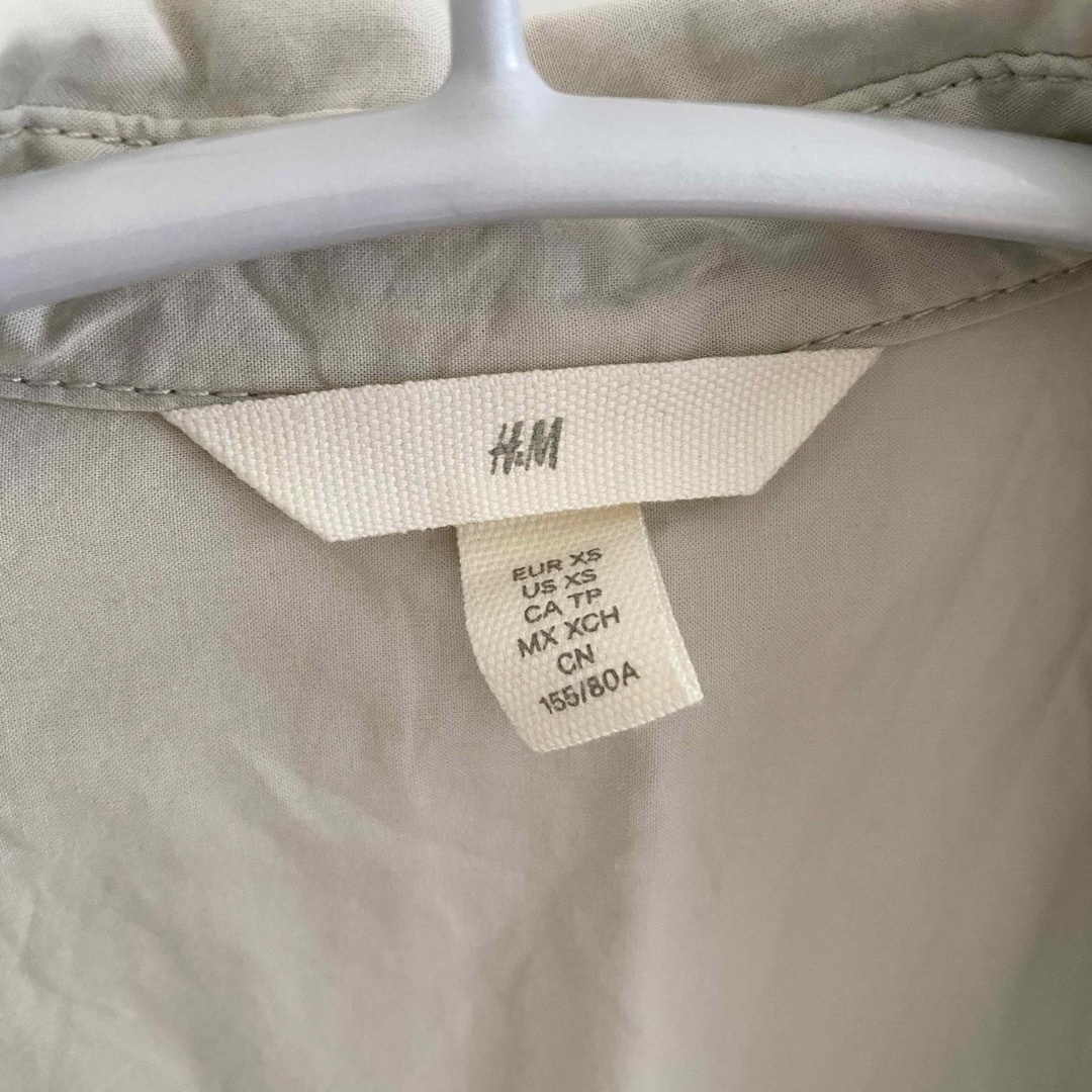 H&M(エイチアンドエム)のH&M カラーシャツ レディースのトップス(シャツ/ブラウス(長袖/七分))の商品写真