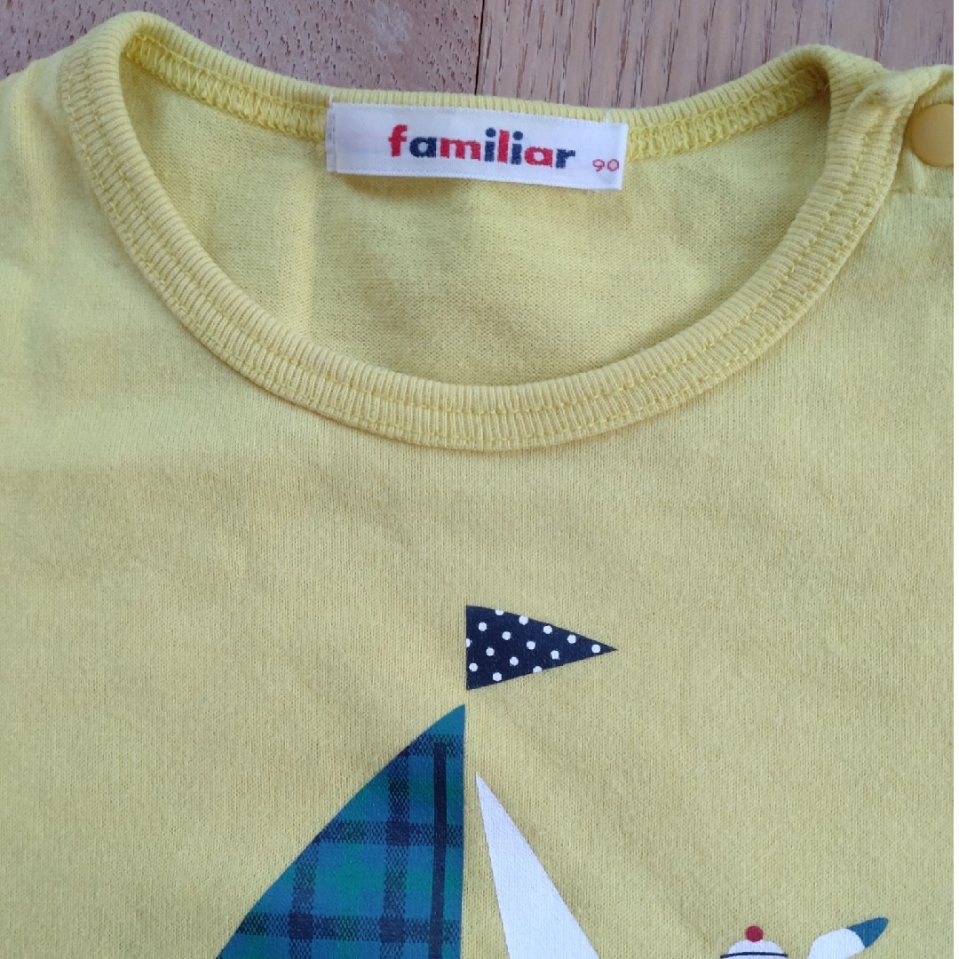 familiar(ファミリア)のfamiliar(ファミリア)　ファミちゃん　ヨット　Ｔシャツ　90㎝ キッズ/ベビー/マタニティのキッズ服男の子用(90cm~)(Tシャツ/カットソー)の商品写真