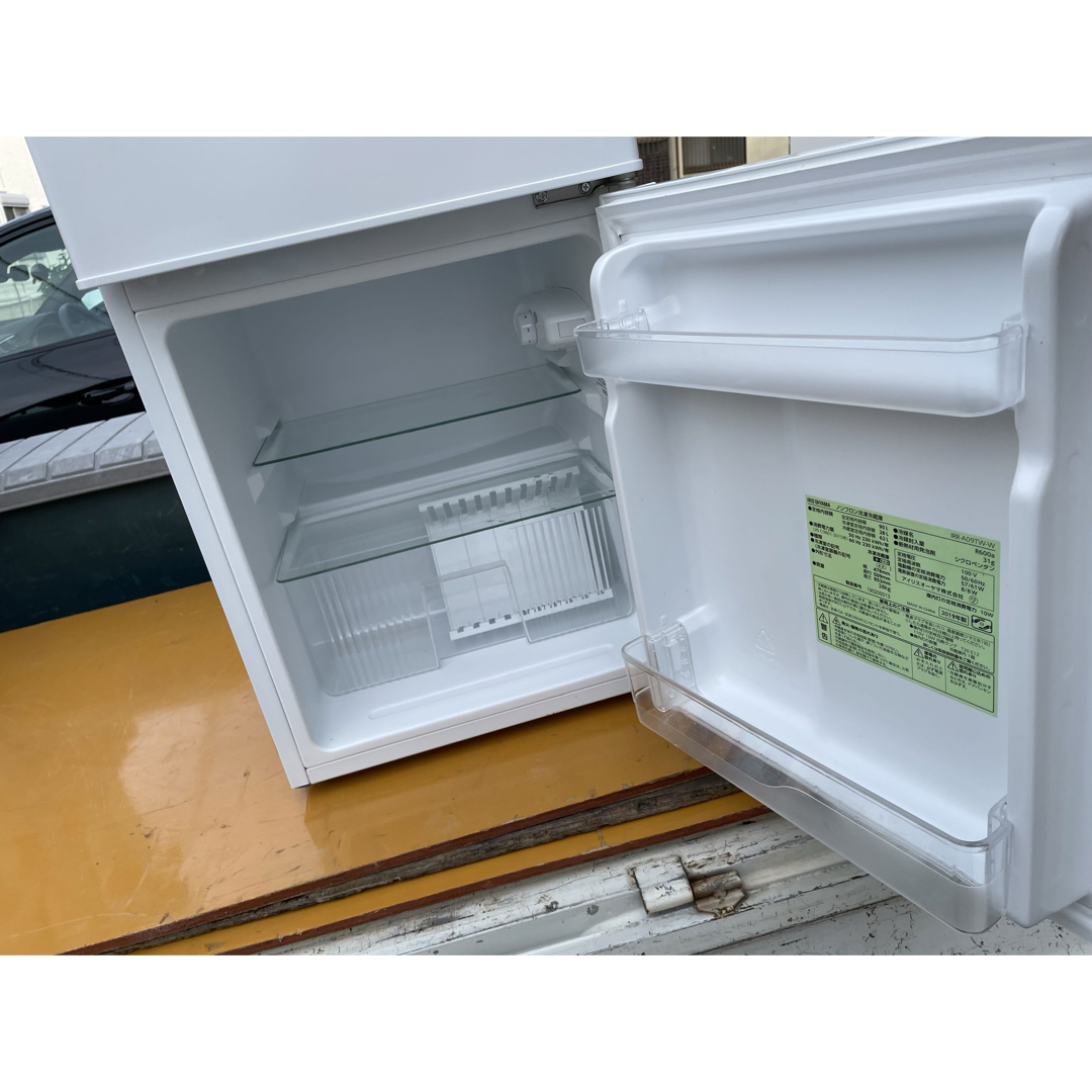 アイリスオーヤマ(アイリスオーヤマ)の引取歓迎愛知　アイリスオーヤマ 90L冷蔵庫　IRR-A09TW-W 2019年 スマホ/家電/カメラの生活家電(冷蔵庫)の商品写真