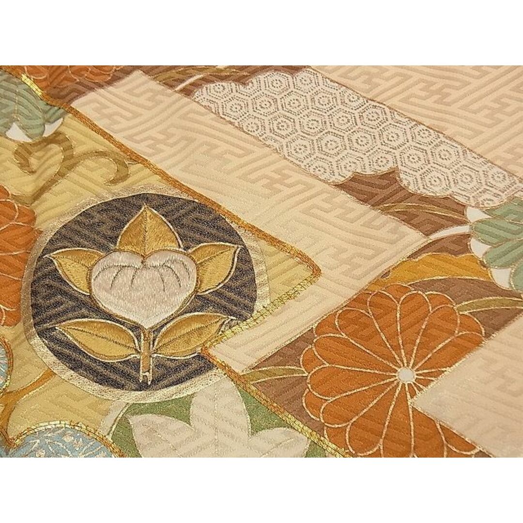 平和屋2■豪華色留袖　駒刺繍　松皮取り吉祥花文　金彩　逸品　DAAB0777ud レディースの水着/浴衣(着物)の商品写真