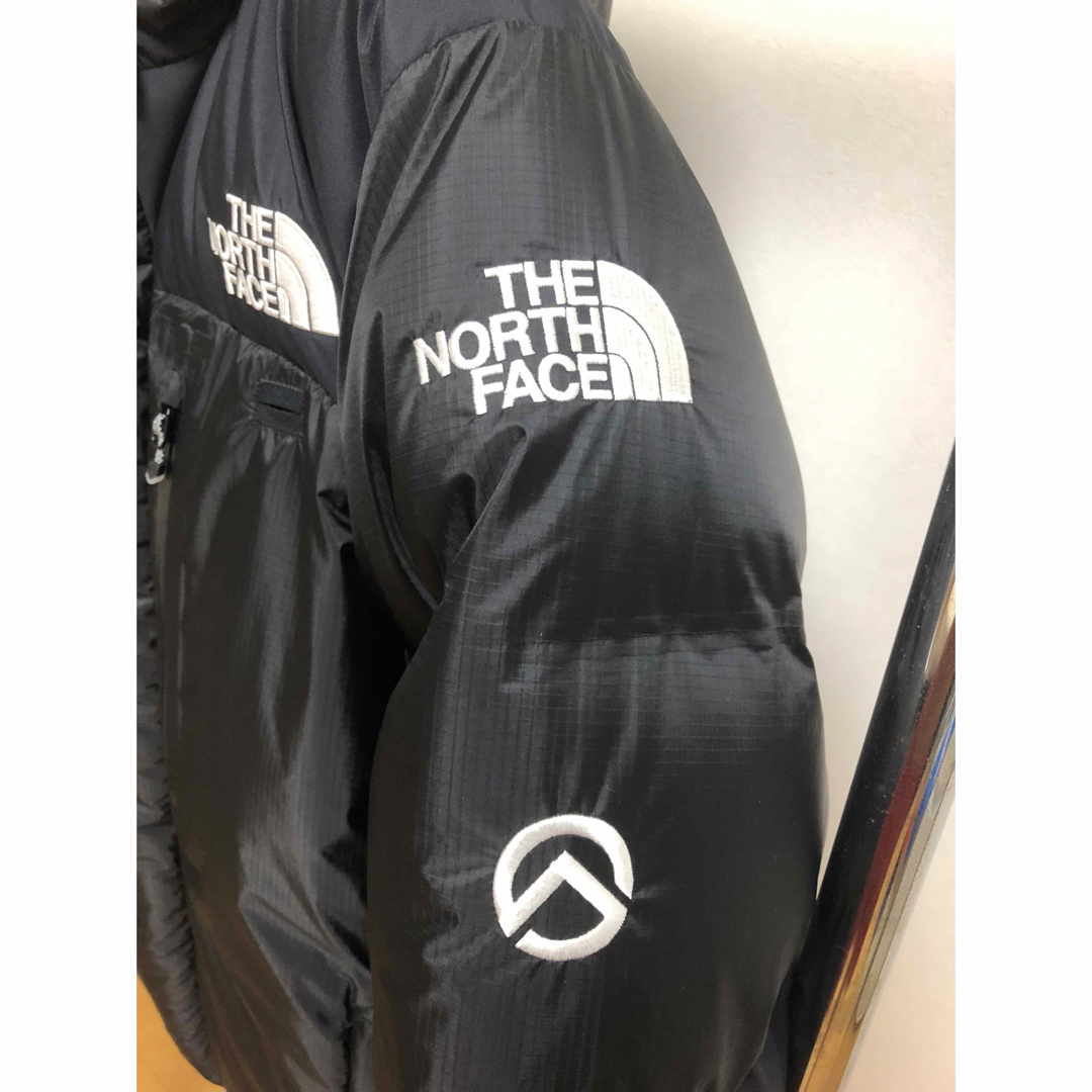 THE NORTH FACE(ザノースフェイス)の最新新品　擦れ防止マジックテープ付き　ノースフェイス　ヒマラヤンパーカ　Mサイズ メンズのジャケット/アウター(ダウンジャケット)の商品写真