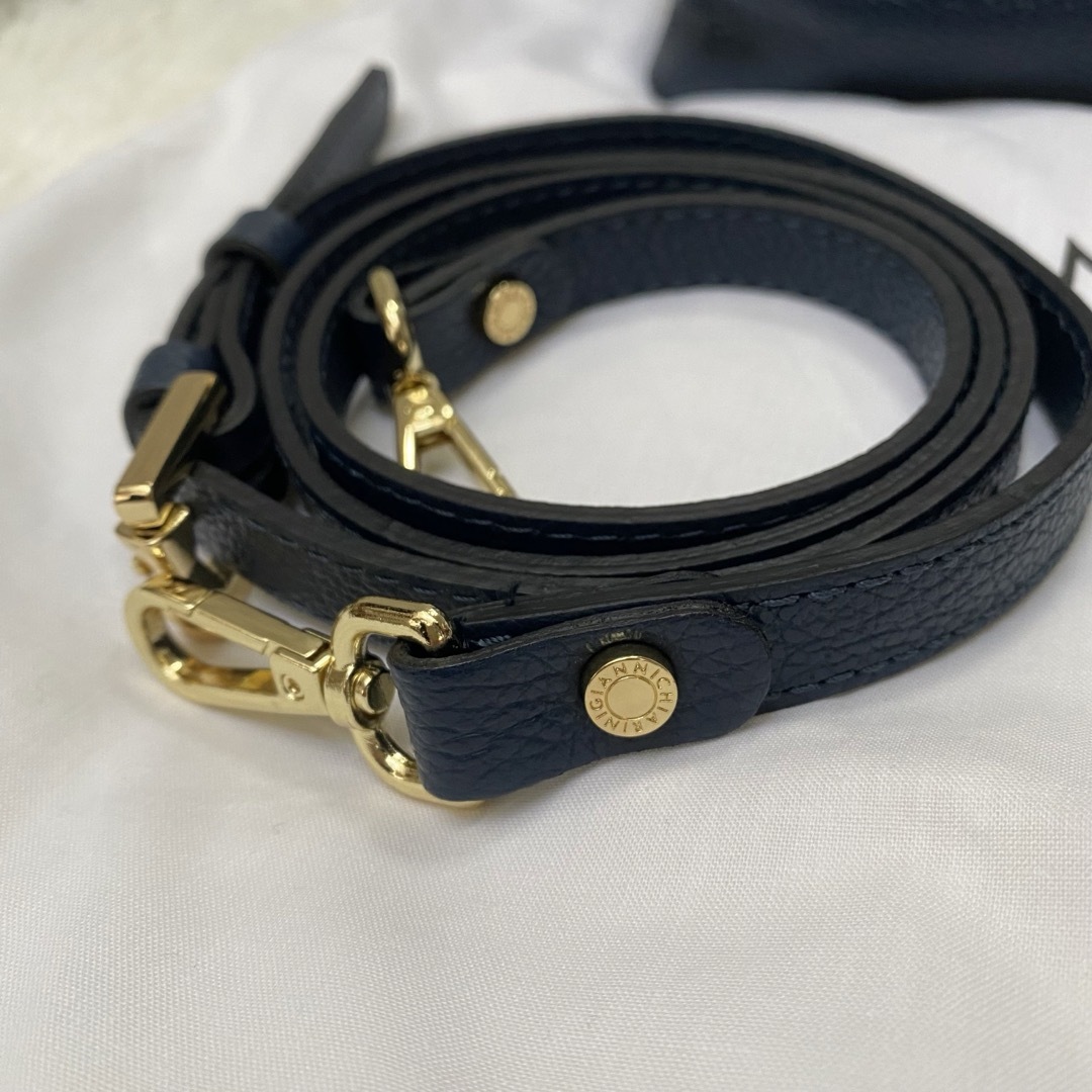 GIANNI CHIARINI(ジャンニキャリーニ)の美品✨️GIANNI CHIARINI オリガミ M ハンド ショルダーバッグ レディースのバッグ(ショルダーバッグ)の商品写真