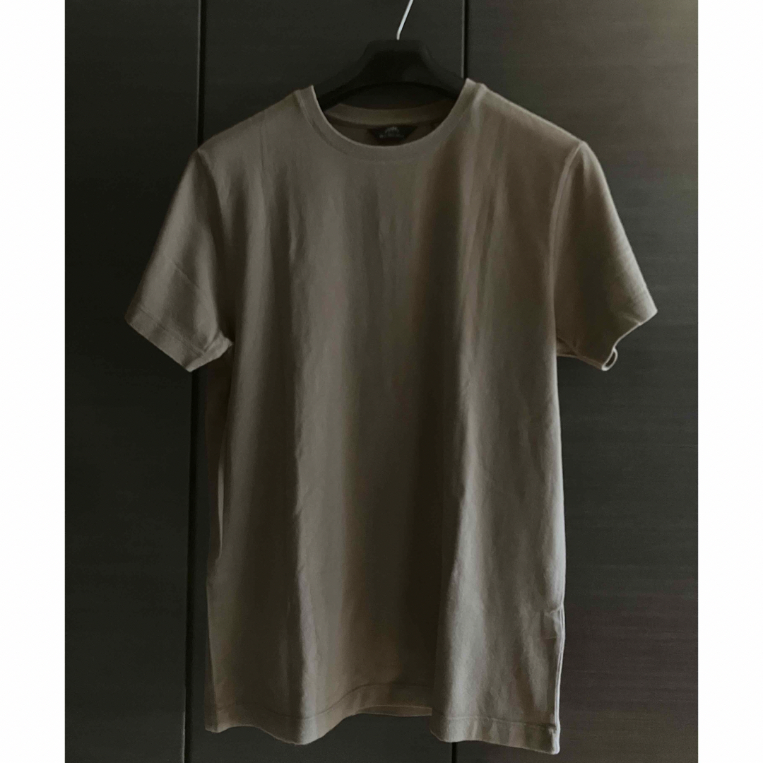 ZARA(ザラ)のZARA⭐️Tシャツ⭐️ブラウン⭐️Ｌ⭐️クールネック レディースのトップス(Tシャツ(半袖/袖なし))の商品写真