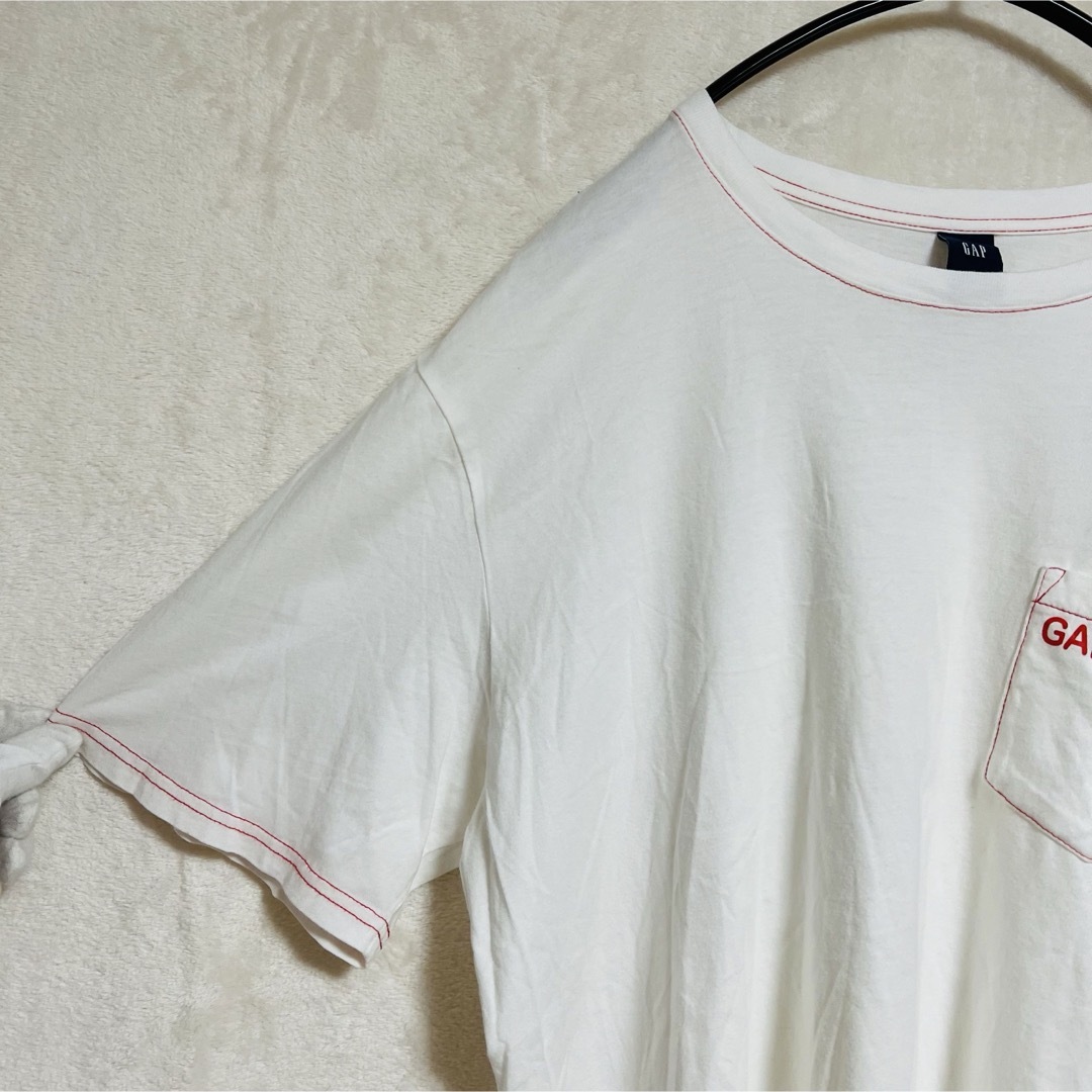 GAP(ギャップ)の【美品】GAP ギャップ 白Tシャツ 赤ステッチ 薄手 メンズのトップス(Tシャツ/カットソー(半袖/袖なし))の商品写真