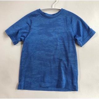 ユニクロ(UNIQLO)の【UNIQLO】ユニクロ キッズ ドライ  カモフラージュ ブルー 130(Tシャツ/カットソー)