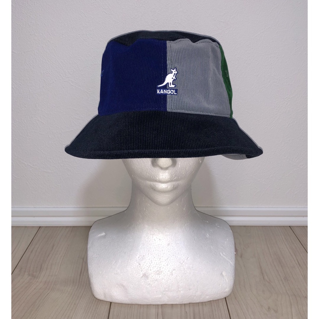 KANGOL(カンゴール)のM 美品 KANGOL バケットハット ベルハット カンゴール マルチカラー 青 メンズの帽子(ハット)の商品写真