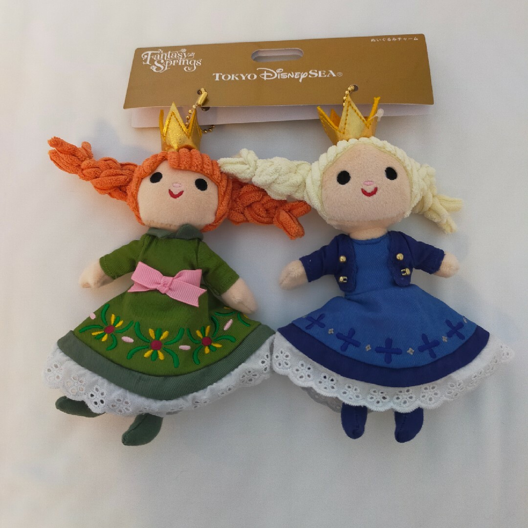 Disney(ディズニー)の【交渉可】ディズニーシー ファンタジースプリングス アナ雪 ぬいぐるみチャーム エンタメ/ホビーのおもちゃ/ぬいぐるみ(キャラクターグッズ)の商品写真