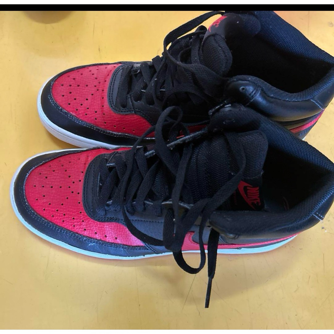 NIKE(ナイキ)のエアジョーダン赤黒　　25.5㎝  メンズの靴/シューズ(スニーカー)の商品写真