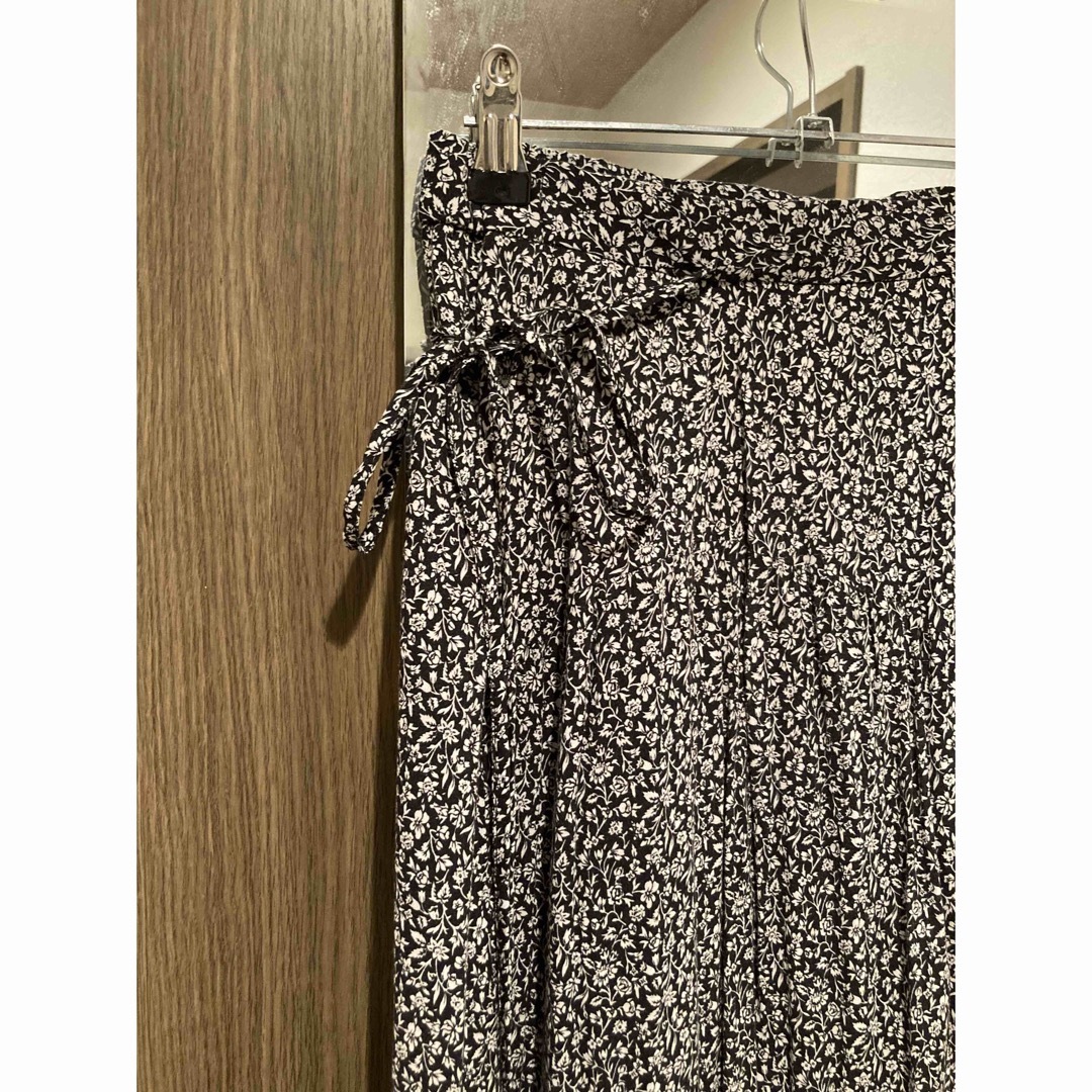 FRAY I.D(フレイアイディー)のフレイアイディー　ロングスカート　花柄 レディースのスカート(ロングスカート)の商品写真