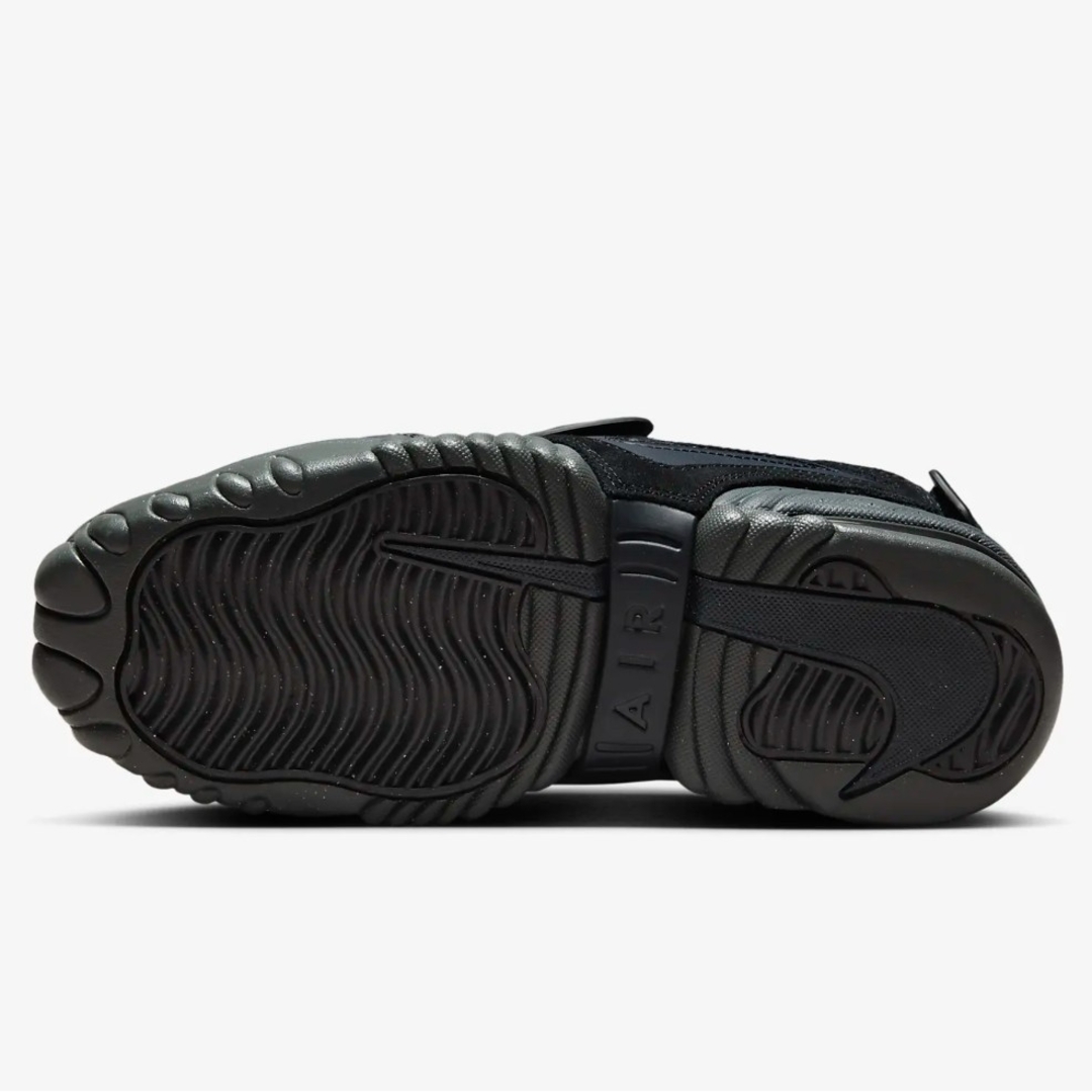 NIKE(ナイキ)の【新品】NIKE エアアジャストフォース ウィメンズ 24cm レディースの靴/シューズ(スニーカー)の商品写真