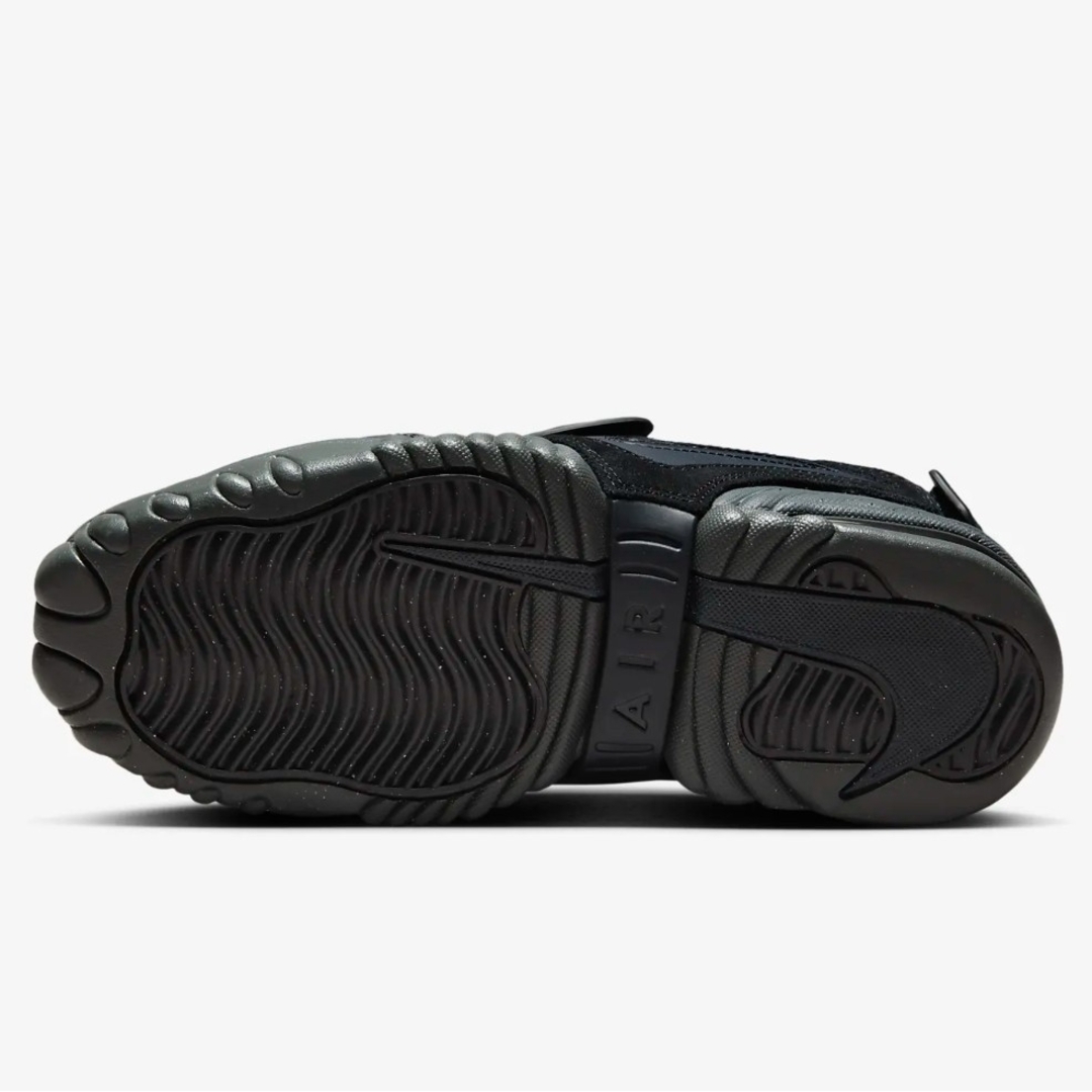 NIKE(ナイキ)の【新品】NIKE エアアジャストフォース ウィメンズ 24.5cm レディースの靴/シューズ(スニーカー)の商品写真