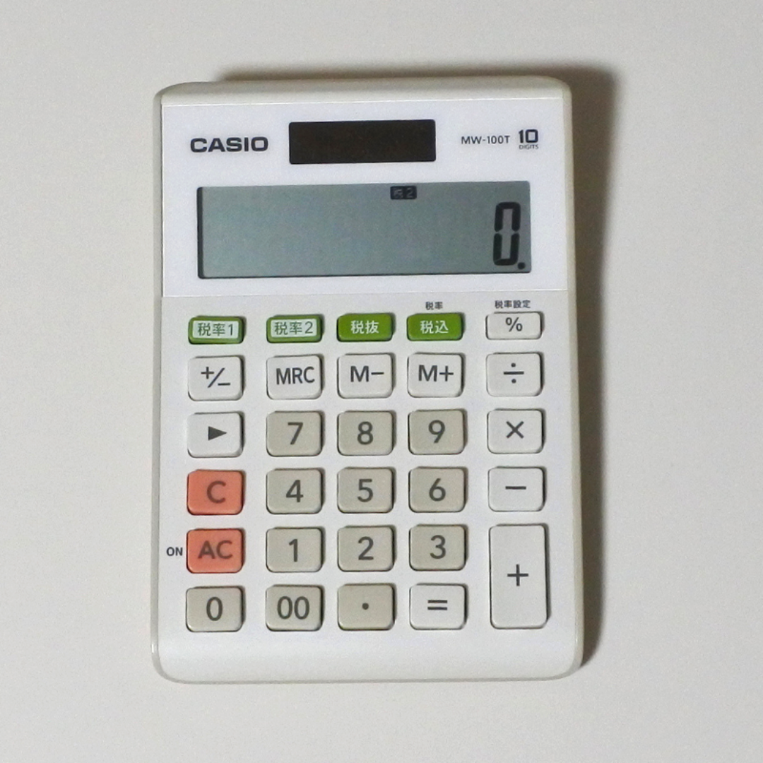 CASIO(カシオ)の【お買い得品】電卓 計算機 CASIO カシオ ホワイト 事務 ソーラー インテリア/住まい/日用品の文房具(その他)の商品写真