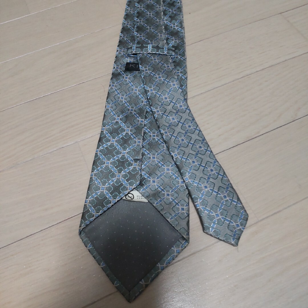 YUKIKO KIMIJIMA(ユキコキミジマ)のKIMIJIMA キミジマ 日本製 シルク シルバー 幾何学模様 ネクタイ メンズのファッション小物(ネクタイ)の商品写真