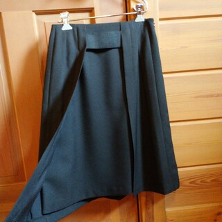 黒いスカート☆YAMADAYA(ひざ丈スカート)