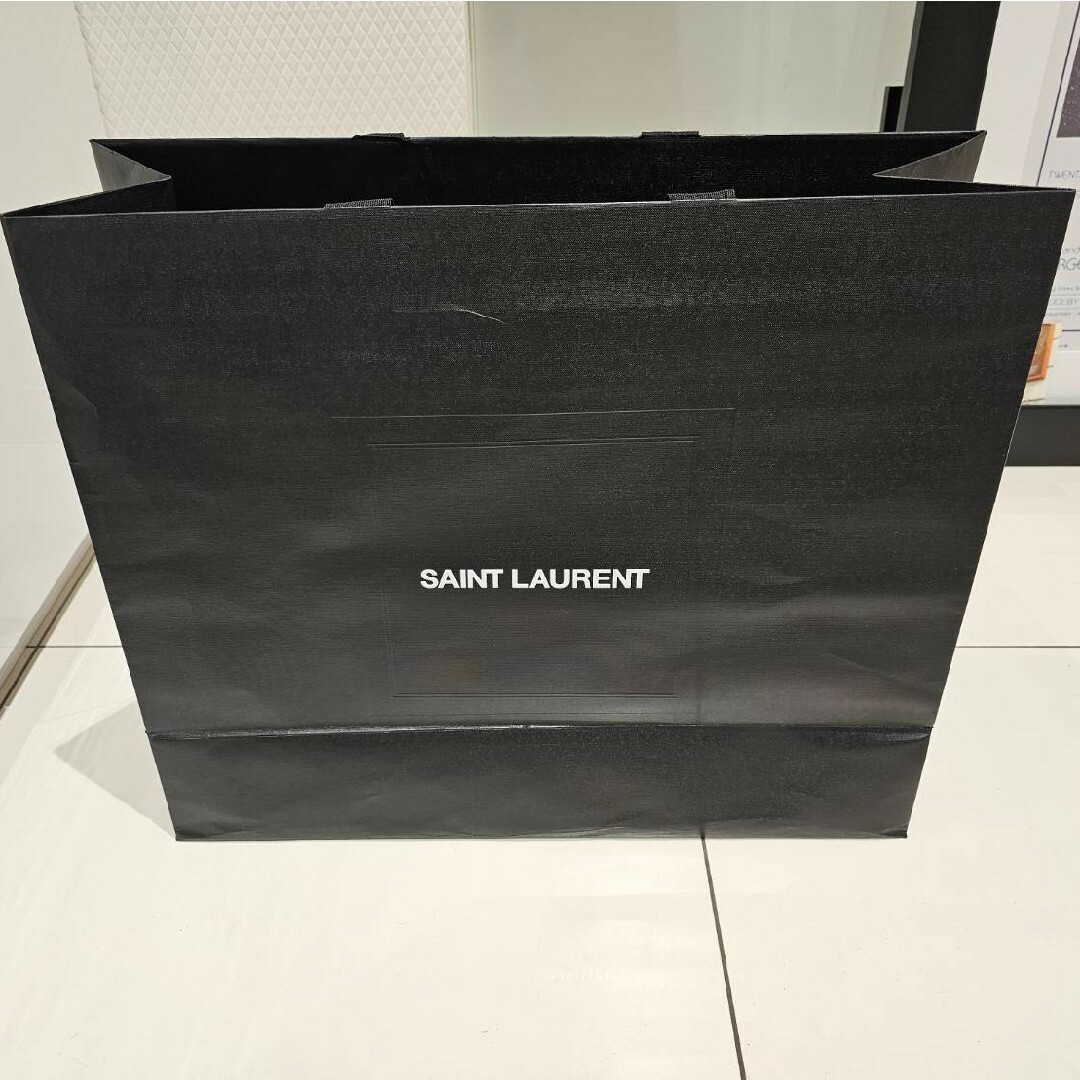 Saint Laurent(サンローラン)の【エイト様専用】SAINT LAURENT リュック レディースのバッグ(リュック/バックパック)の商品写真