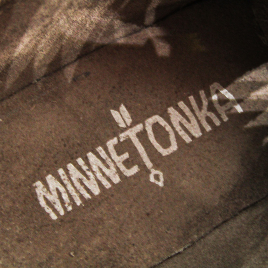 Minnetonka(ミネトンカ)のミネトンカ ショートブーツ フリンジ スウェード ブランド シューズ 靴 レディース 6サイズ グレー Minnetonka レディースの靴/シューズ(ブーツ)の商品写真