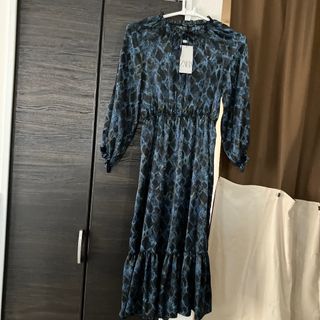 ザラ(ZARA)の新品未使用タグ付きザラZARAゆったりロングワンピース(ロングワンピース/マキシワンピース)