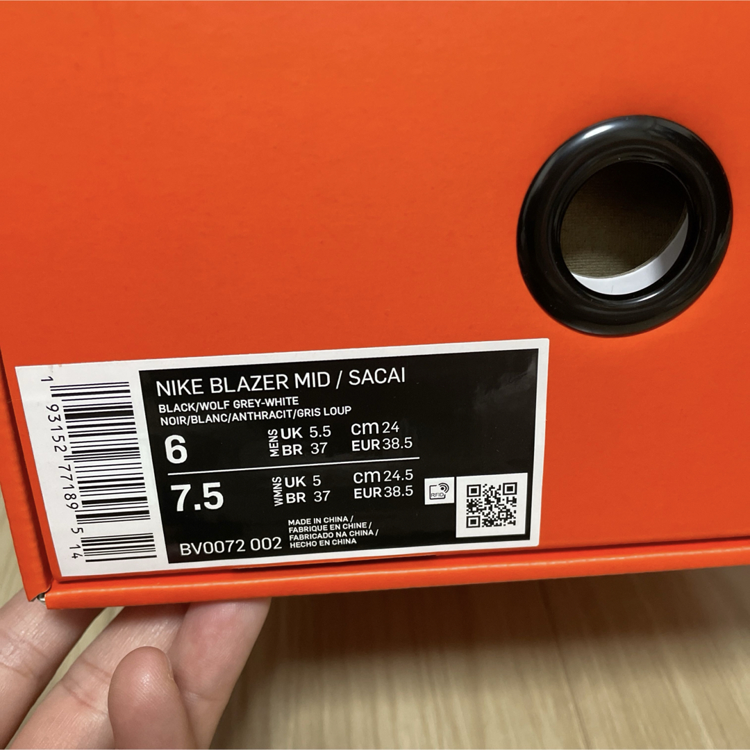 NIKE(ナイキ)のサカイ ナイキ ブレザーミッド ブラック NIKE BLAZER MID 24 レディースの靴/シューズ(スニーカー)の商品写真