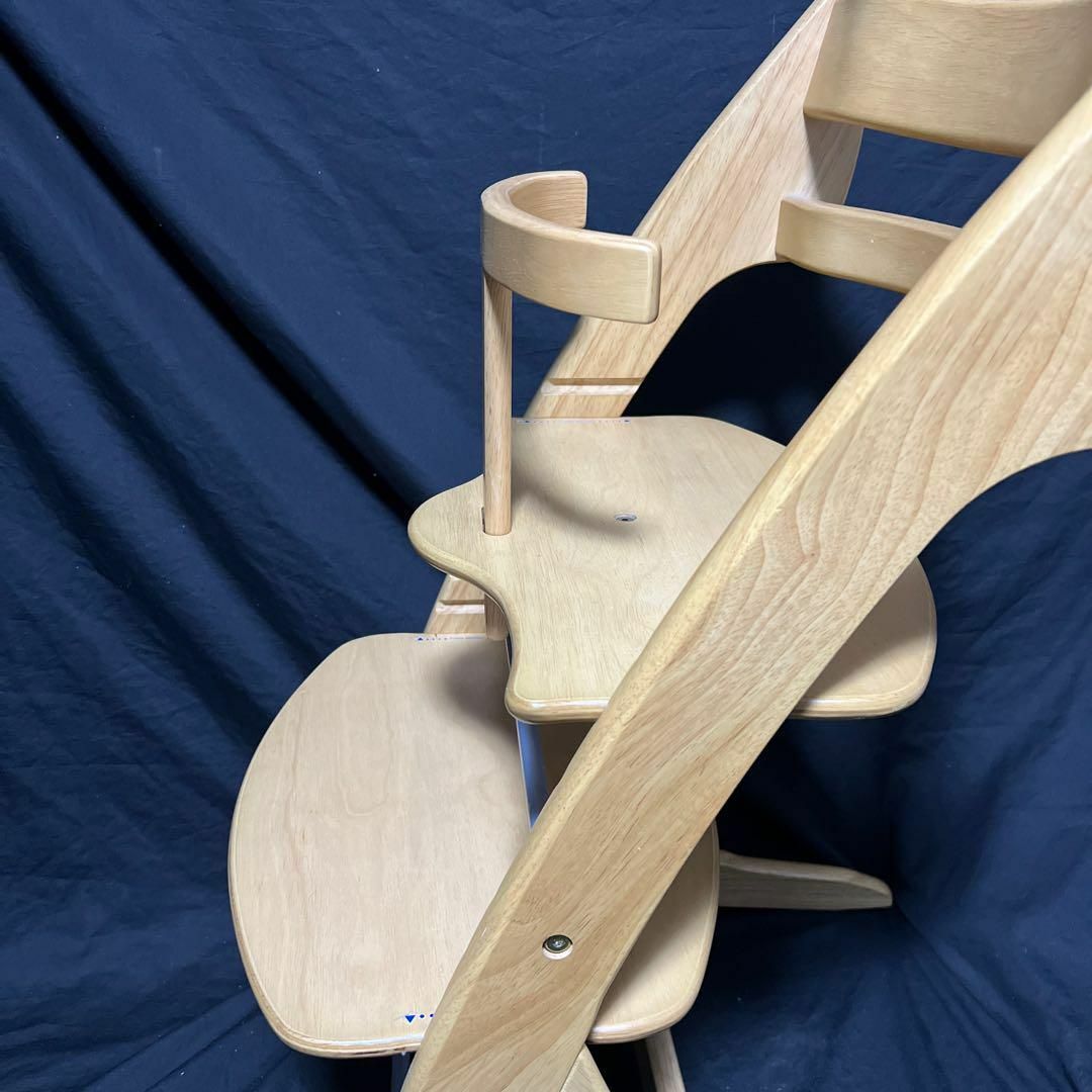 ニトリ(ニトリ)のニトリ フリーチェア　ジャスト3 MBR　木製ハイチェア ベビーチェア　食卓椅子 キッズ/ベビー/マタニティの寝具/家具(その他)の商品写真