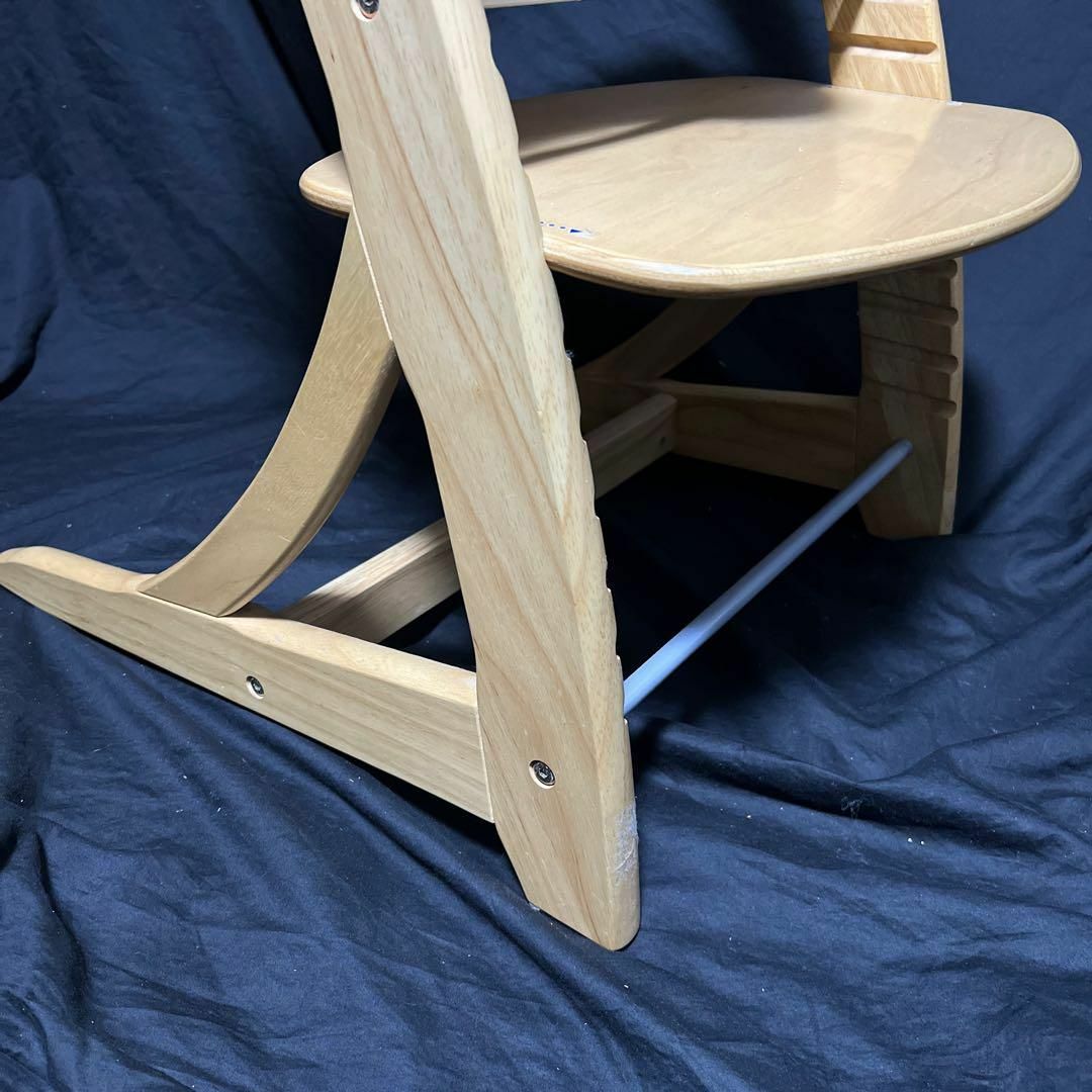 ニトリ(ニトリ)のニトリ フリーチェア　ジャスト3 MBR　木製ハイチェア ベビーチェア　食卓椅子 キッズ/ベビー/マタニティの寝具/家具(その他)の商品写真