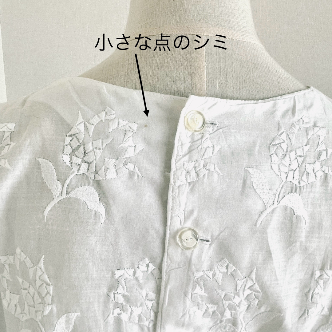 パフスリーブ　コットンブラウス レディースのトップス(シャツ/ブラウス(半袖/袖なし))の商品写真