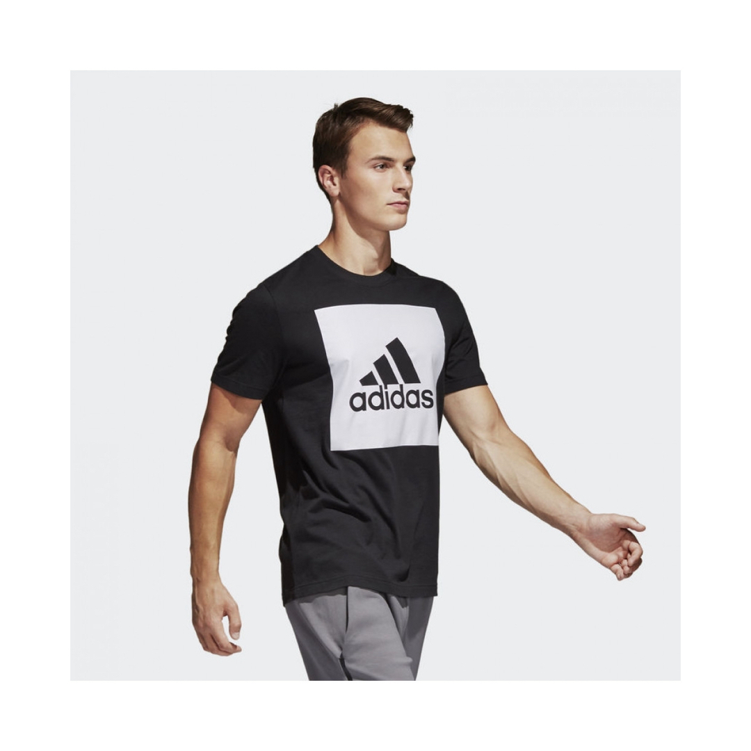 adidas(アディダス)の【新品★難アリ】アディダス　ボックスロゴブラックTシャツ　adidas メンズのトップス(Tシャツ/カットソー(半袖/袖なし))の商品写真