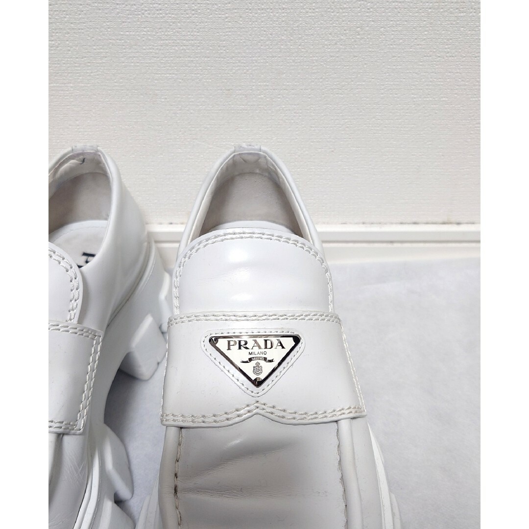 PRADA - プラダ モノリス ローファー 5.5 ホワイト 白 PRADA - プラダ モノリス ローファー 5.5 ホワイト 白
