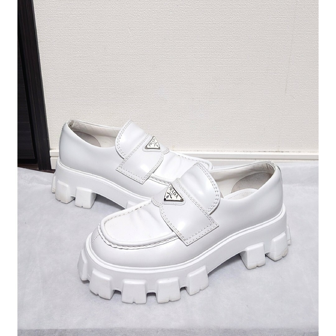 PRADA - プラダ モノリス ローファー 5.5 ホワイト 白 PRADA - プラダ モノリス ローファー 5.5 ホワイト 白