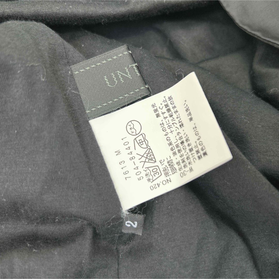 UNTITLED(アンタイトル)のアンタイトル　2度着用　半袖　ブラウス　ブラック レディースのトップス(シャツ/ブラウス(半袖/袖なし))の商品写真