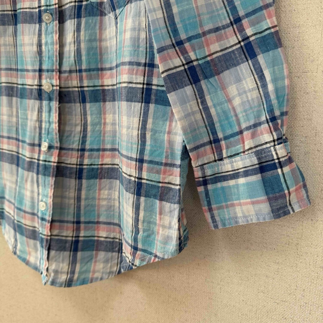 UNIQLO(ユニクロ)のユニクロUNIQLO レディース　リネンシャツ　麻シャツ　水色　チェック　S レディースのトップス(シャツ/ブラウス(長袖/七分))の商品写真