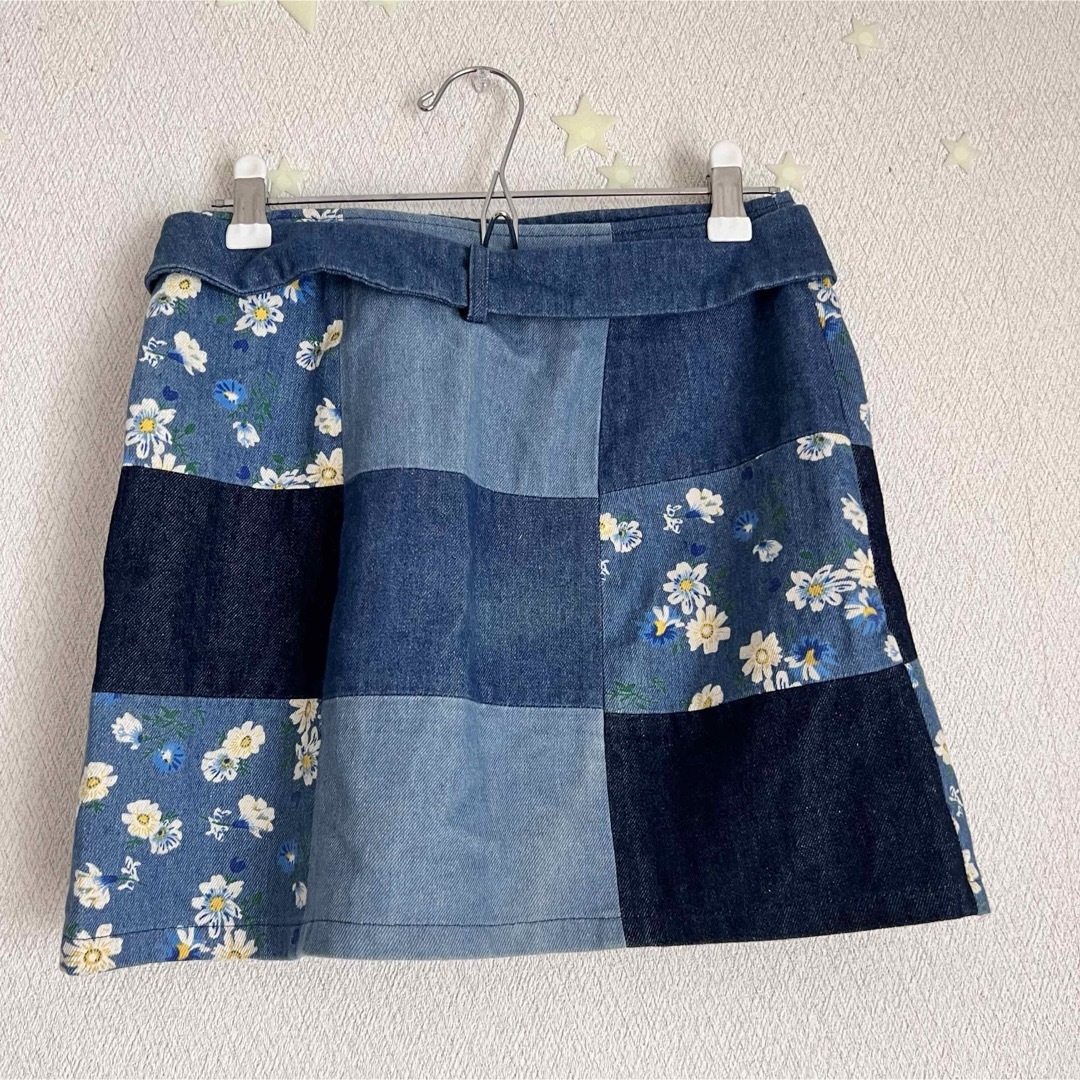 REDYAZEL(レディアゼル)のREDYAZEL レディアゼル デニム スカート ミニ 春  レディースのスカート(ミニスカート)の商品写真