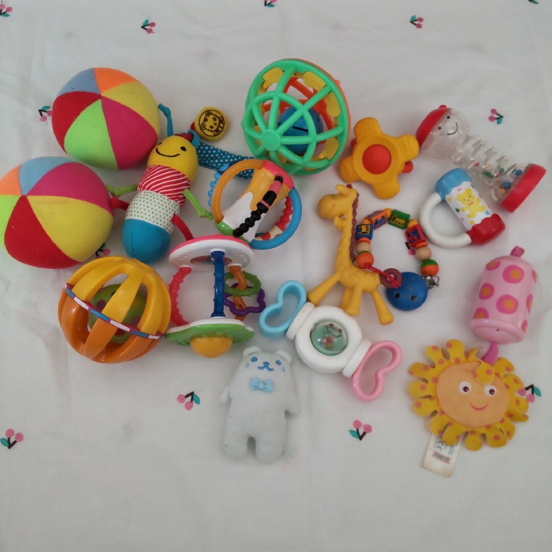 mikihouse(ミキハウス)のおもちゃ 詰め合わせ 知育玩具 赤ちゃん こどもちゃれんじbaby ひかりのくに キッズ/ベビー/マタニティのおもちゃ(知育玩具)の商品写真