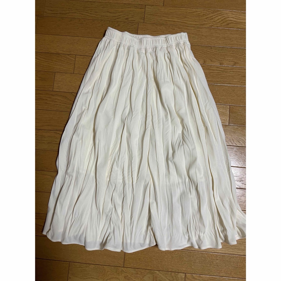 レウリィ　ワッシャープリーツスカート　アイボリー　フリーサイズ レディースのスカート(ロングスカート)の商品写真