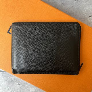 ルイヴィトン(LOUIS VUITTON)のLOUIS VUITTON ポルトフォイユ ミュルティプル 財布 タイガ(折り財布)