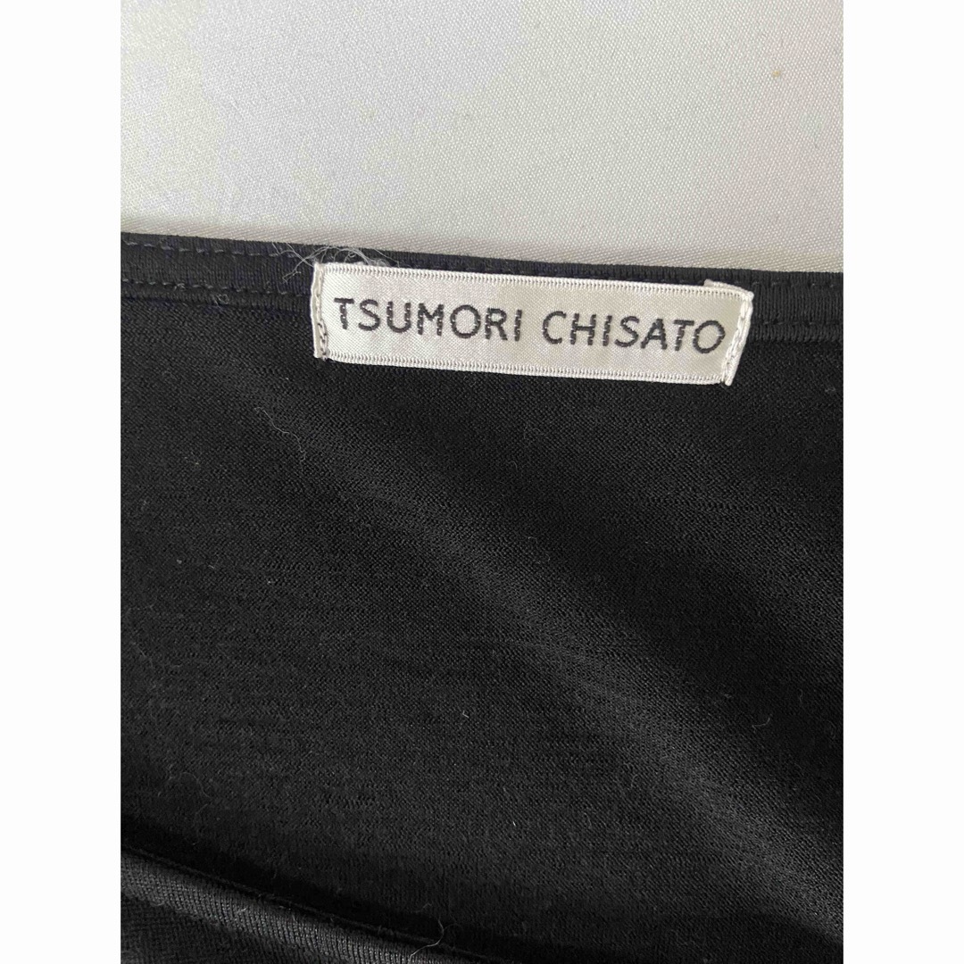 TSUMORI CHISATO(ツモリチサト)のツモリチサト　黒カットソー　背中ひらひら宇宙柄⭐️ レディースのトップス(カットソー(長袖/七分))の商品写真