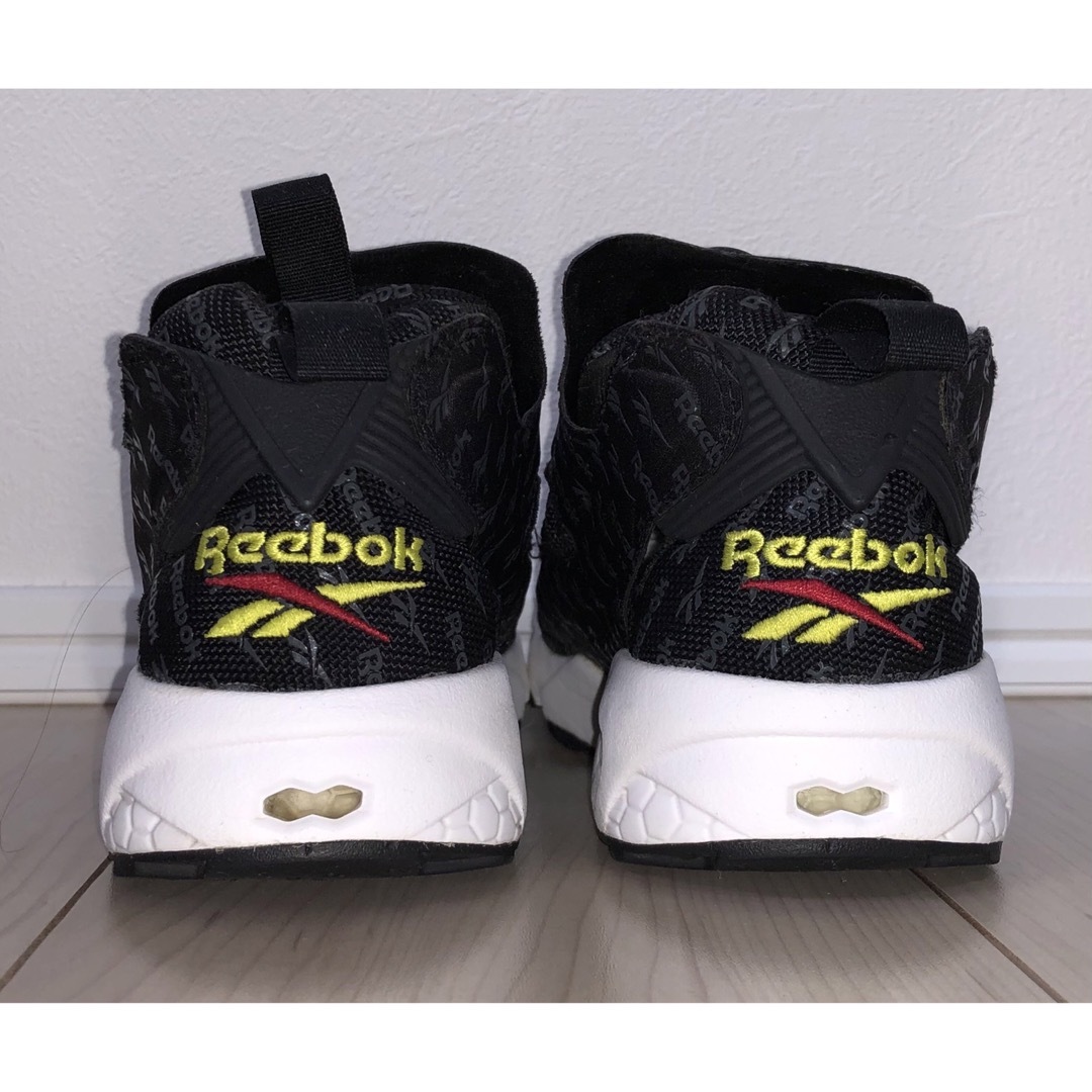 Reebok(リーボック)の23.5cm 良品 REEBOK INSTA PUMP FURY OG 黒 限定 レディースの靴/シューズ(スニーカー)の商品写真